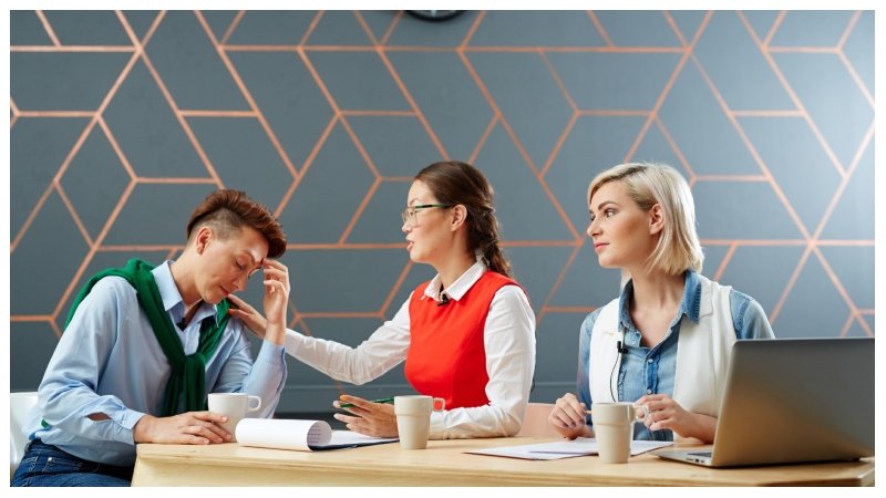 3 Quiet Workplace Problems Employees Let Slide Too Long